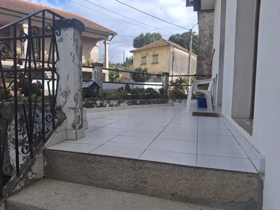 Moradia T4 para Venda em Barbeita Foto 3