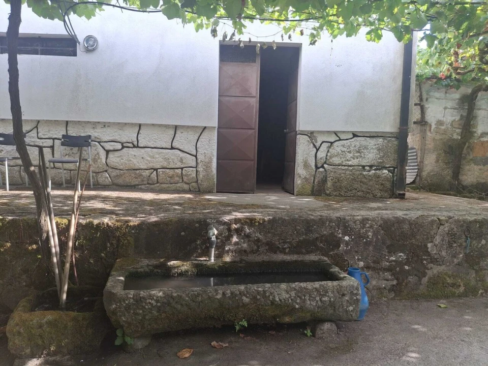 Moradia T4 para Venda em Barbeita Foto 4