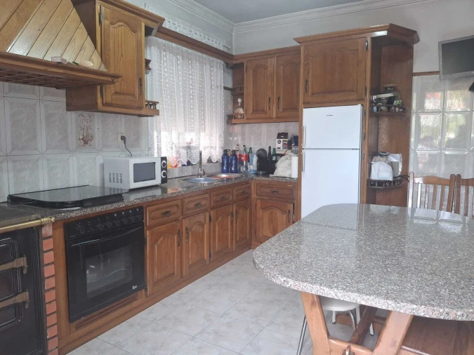 Moradia T4 para Venda em Barbeita Foto 10