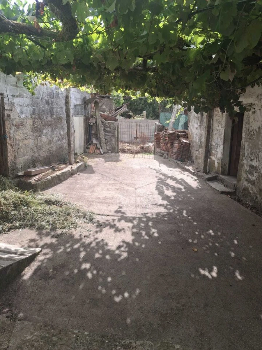 Moradia T4 para Venda em Barbeita Foto 44