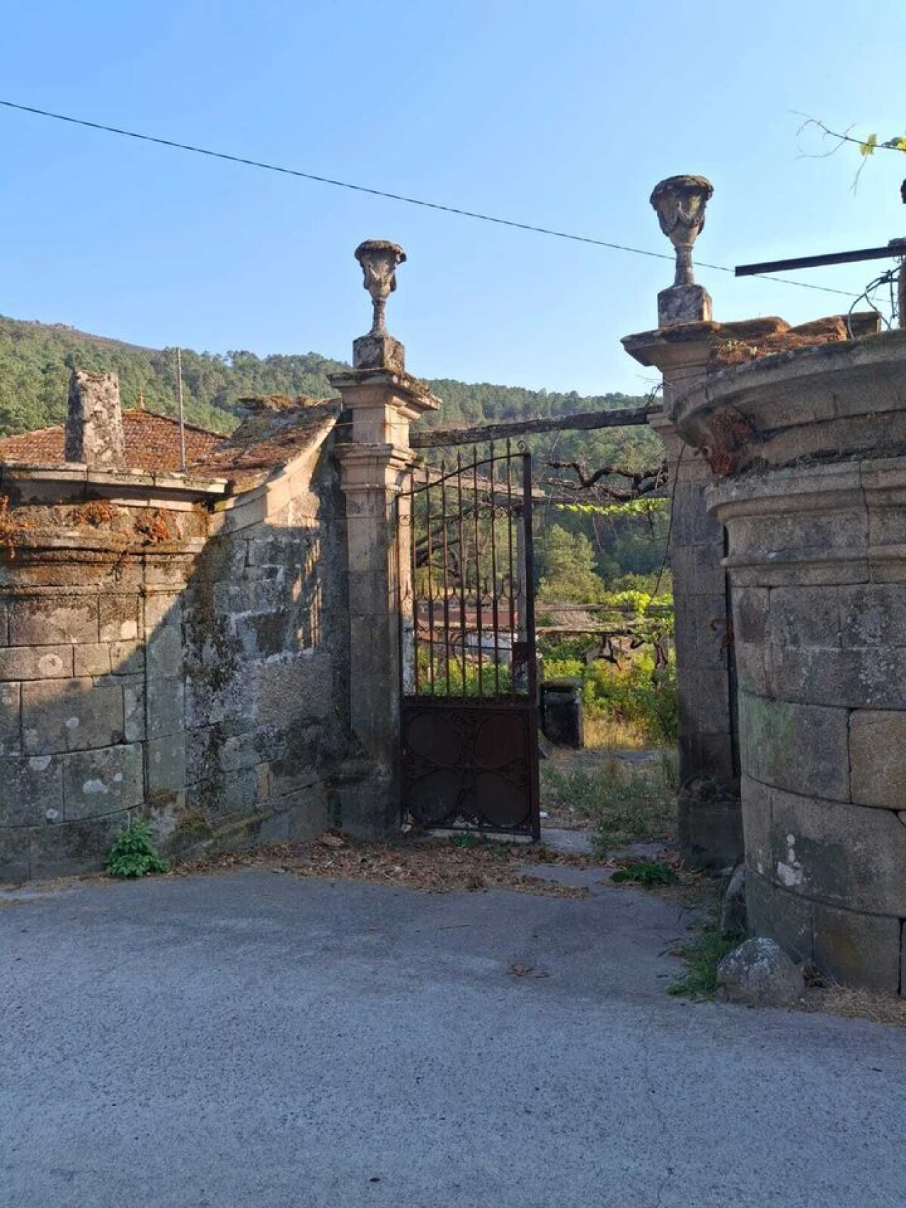 Moradia T7 para Venda em Riba de Mouro Foto 11