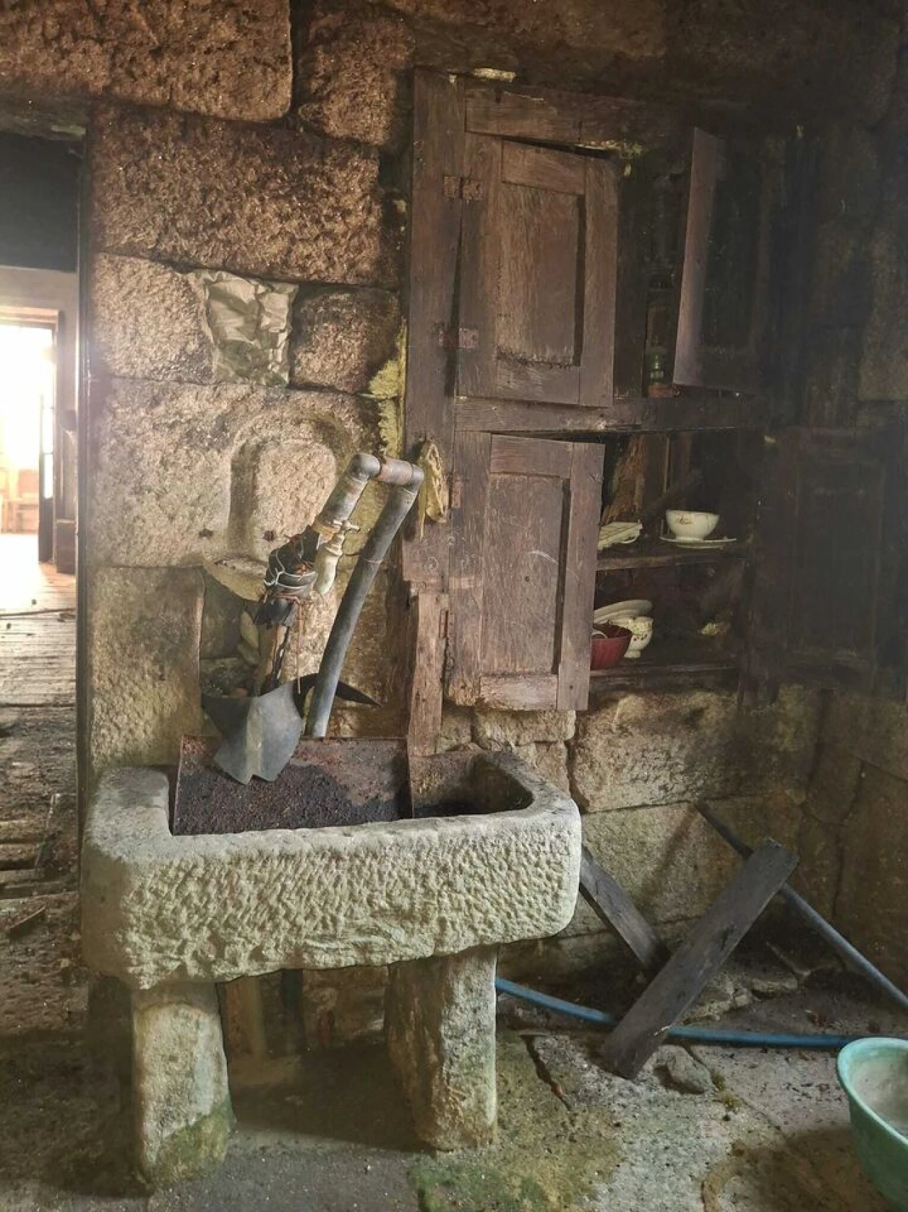 Moradia T7 para Venda em Riba de Mouro Foto 52