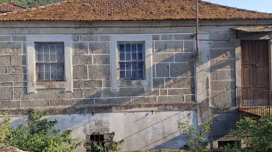 Moradia T7 para Venda em Riba de Mouro