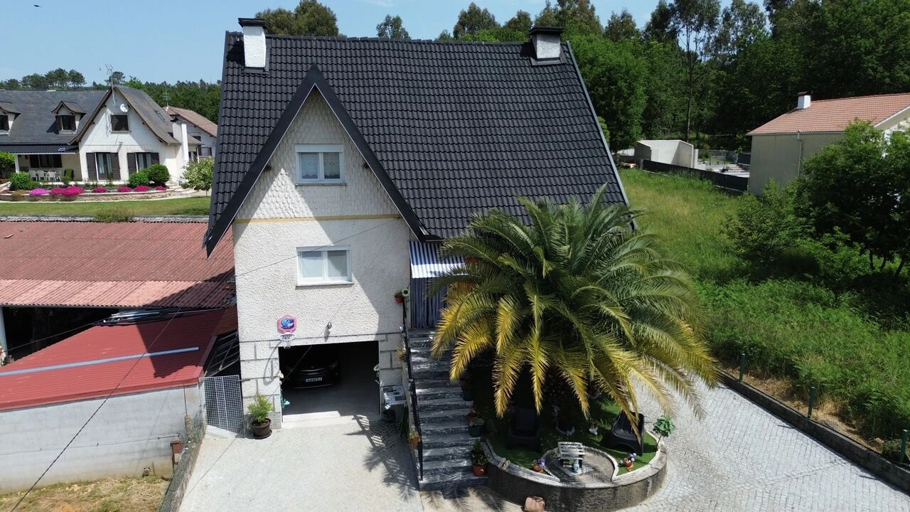 Moradia T3 para Venda em Queiriga Foto 7