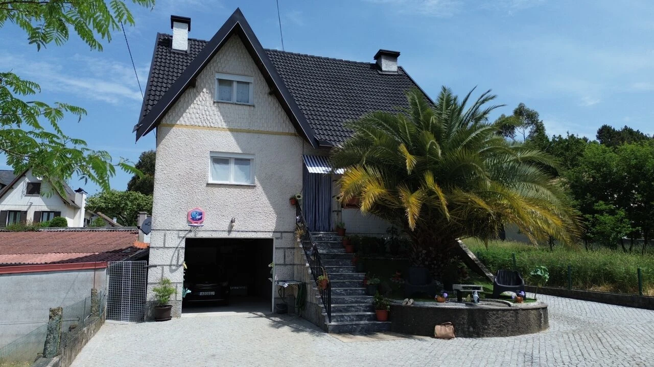 Moradia T3 para Venda em Queiriga Foto 4