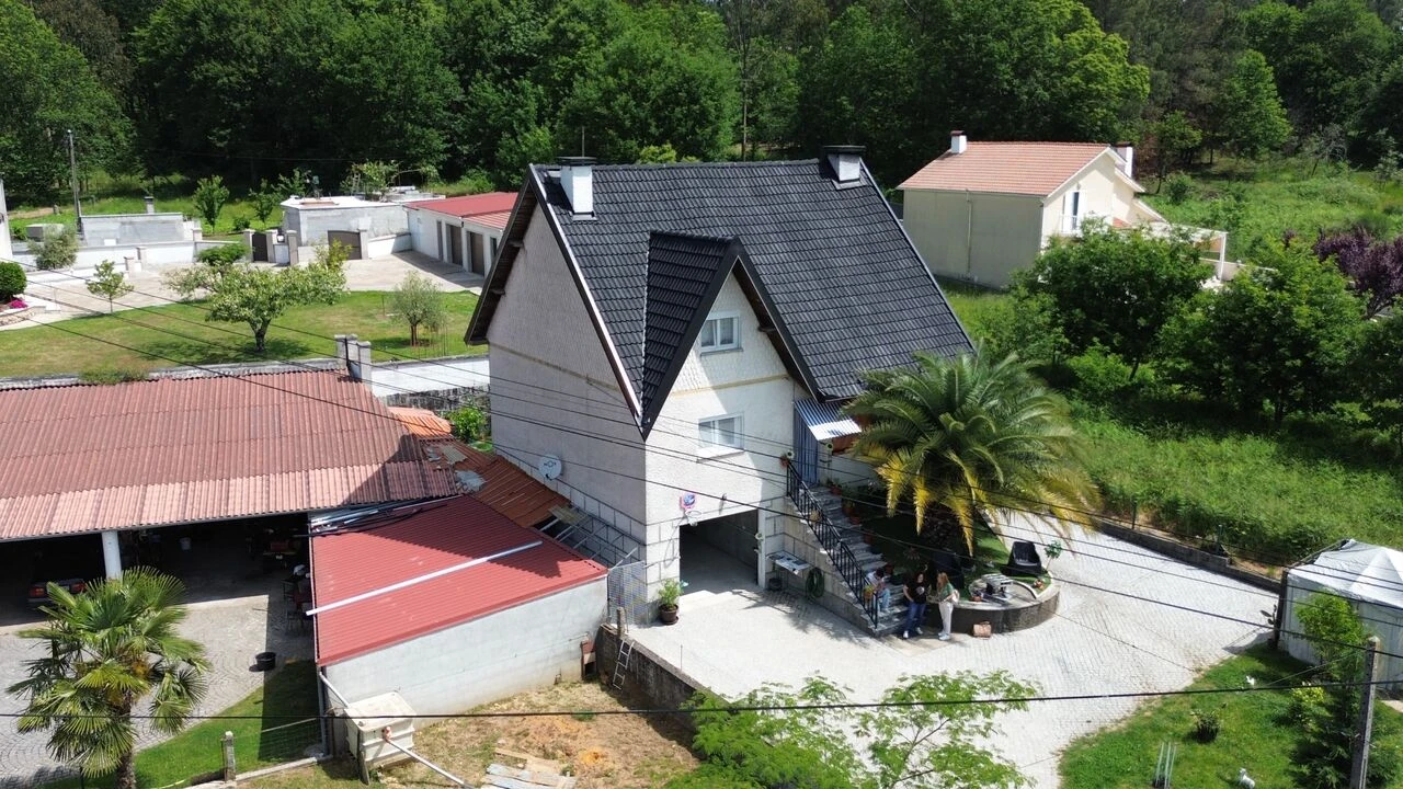 Moradia T3 para Venda em Queiriga Foto 10