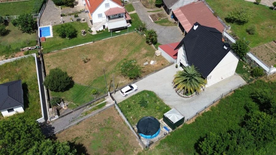 Moradia T3 para Venda em Queiriga Foto 9