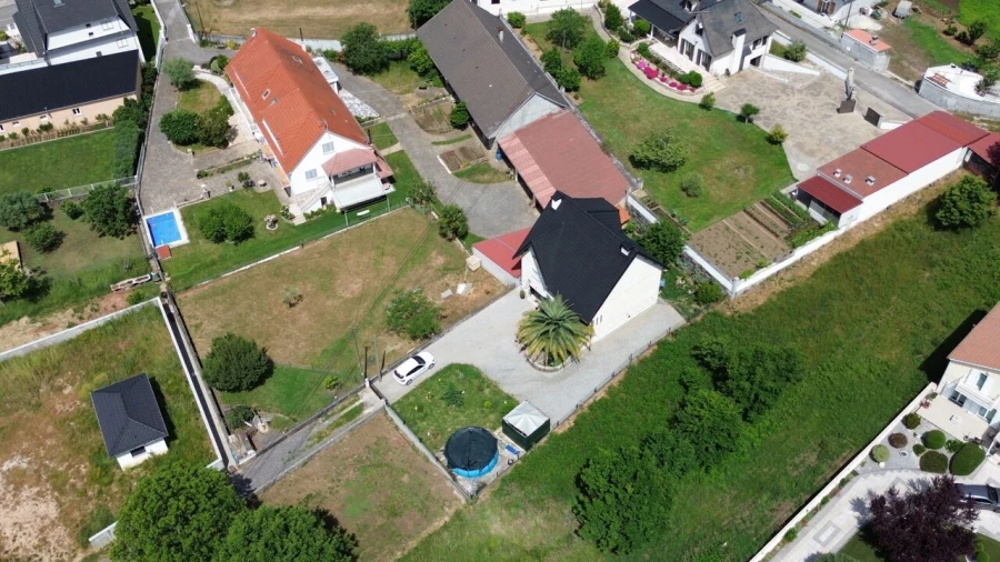 Moradia T3 para Venda em Queiriga Foto 52