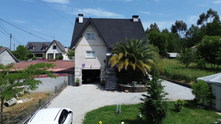 Moradia T3 para Venda em Queiriga Foto 57