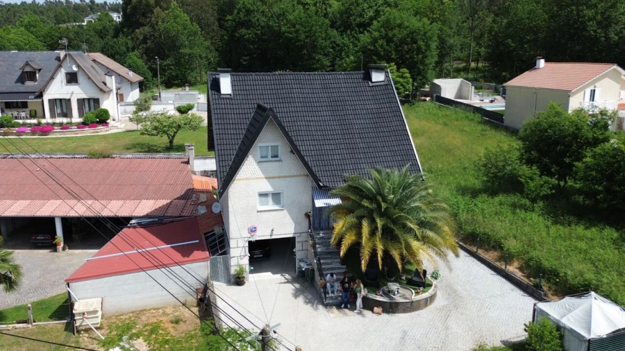 Moradia T3 para Venda em Queiriga Foto 3