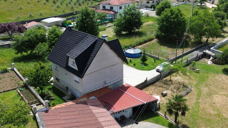 Moradia T3 para Venda em Queiriga Foto 8