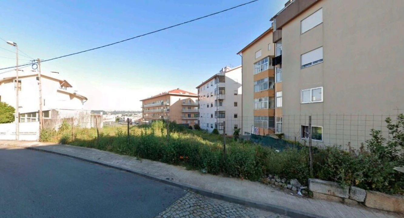 Terreno para Venda em Rio Tinto Foto 8