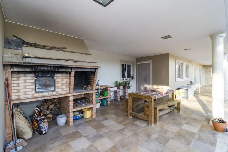 Moradia T4 para Venda em Cela Foto 29