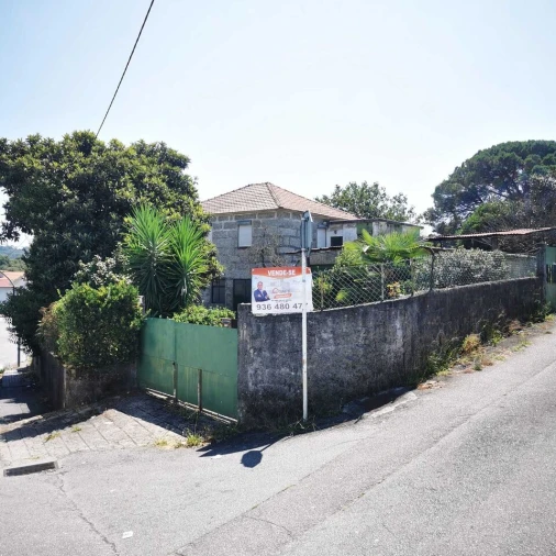 Moradia T6 para Venda em Guardizela Foto 6