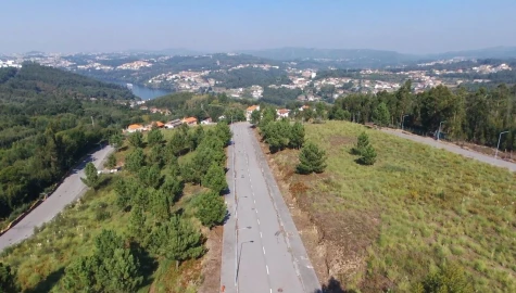 Terreno para Venda em Sandim, Olival, Lever e Crestuma