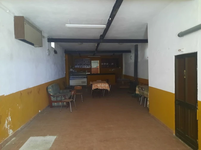 Moradia T2 para Venda em Alpalhão Foto 2