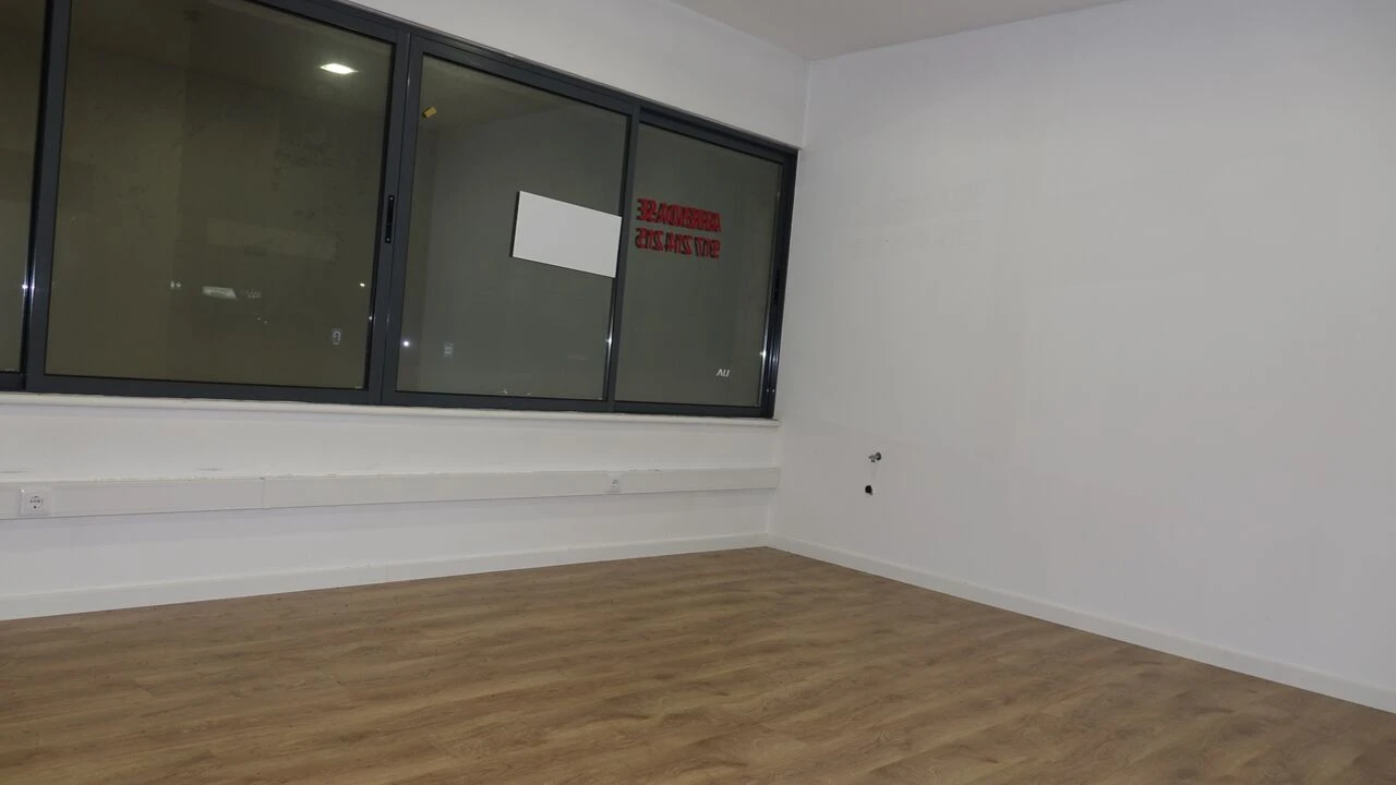 Escritório para Arrendamento em Marinha Grande Foto 10