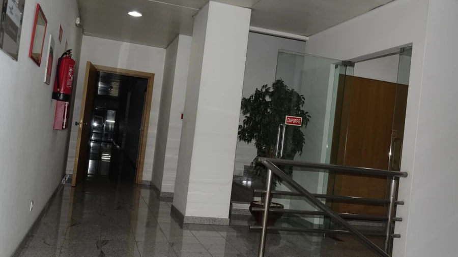 Escritório para Arrendamento em Marinha Grande Foto 33