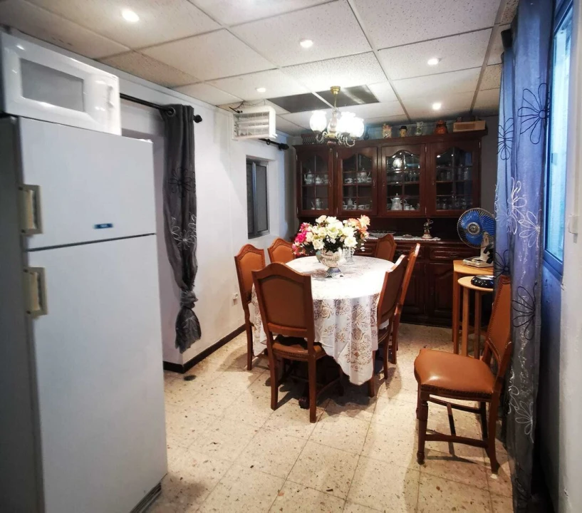 Moradia T3 para Venda em Urgezes Foto 9