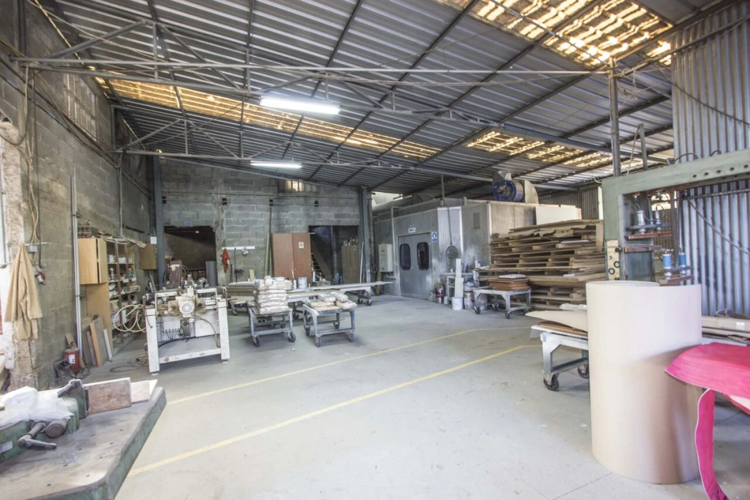 Armazém para Venda em Regueira de Pontes Foto 7