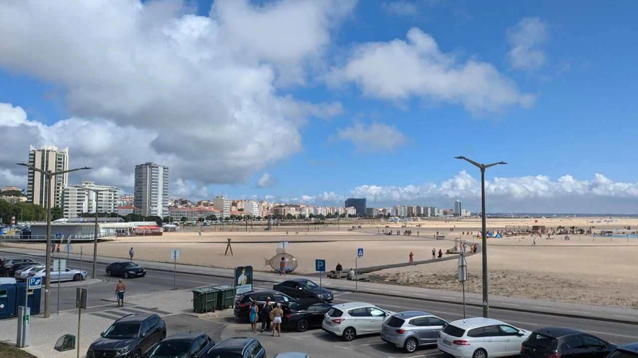 Prédio para Venda em Buarcos Foto 13