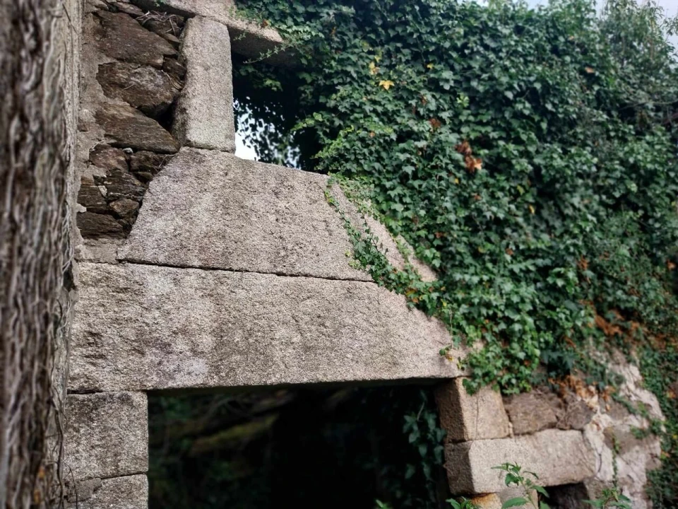 Moradia T5 para Venda em Riba de Mouro Foto 15