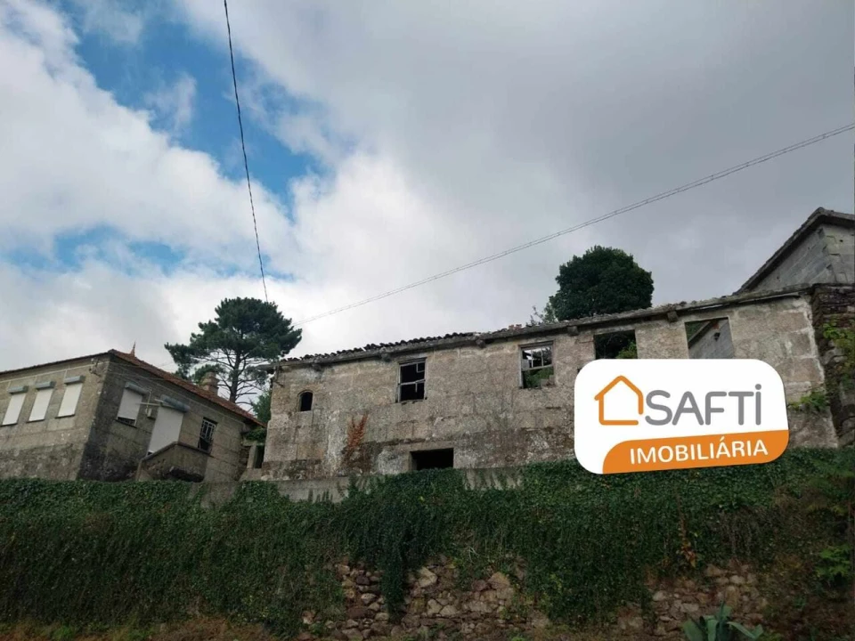 Moradia T5 para Venda em Riba de Mouro Foto 18