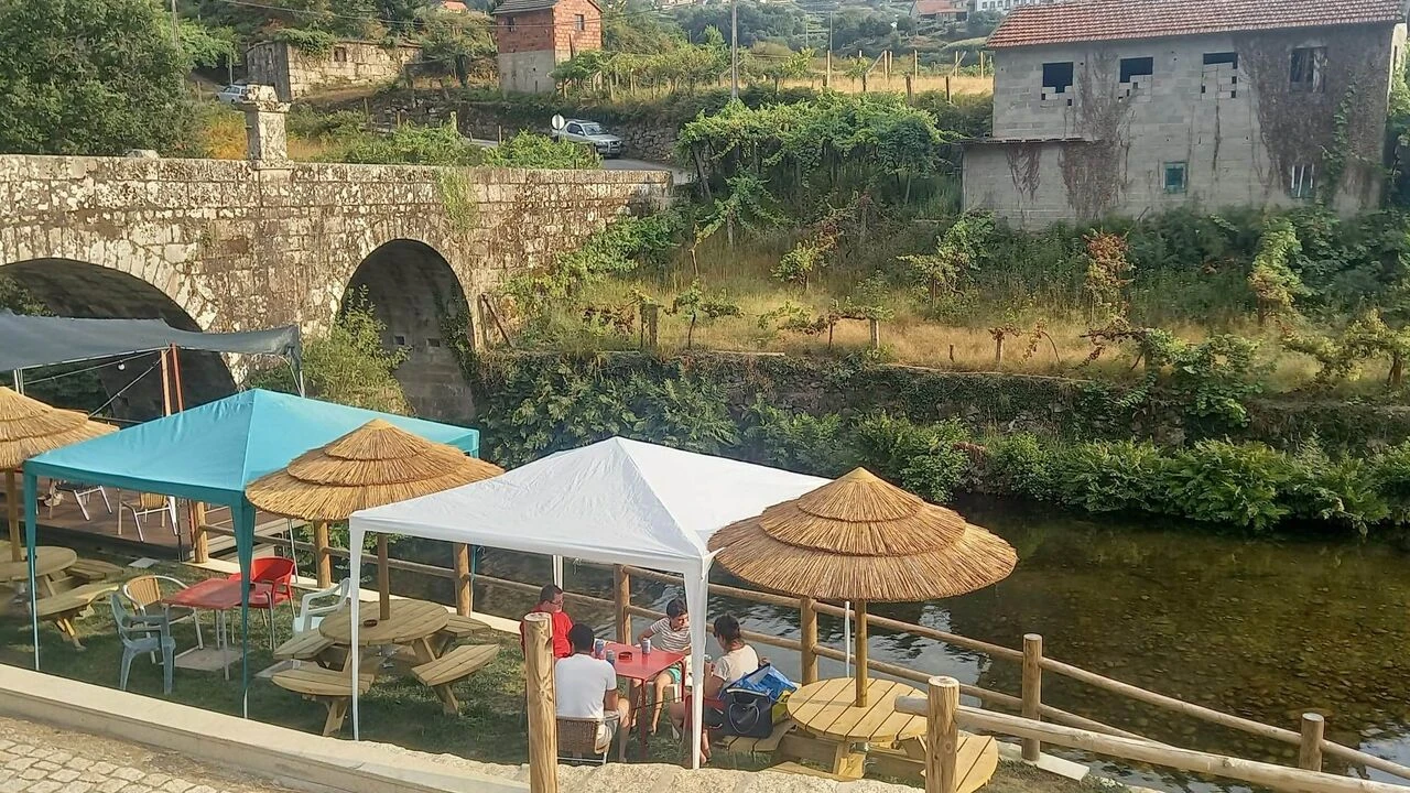 Moradia T5 para Venda em Riba de Mouro Foto 22