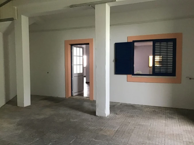 Loja para Arrendamento em Pego Foto 16