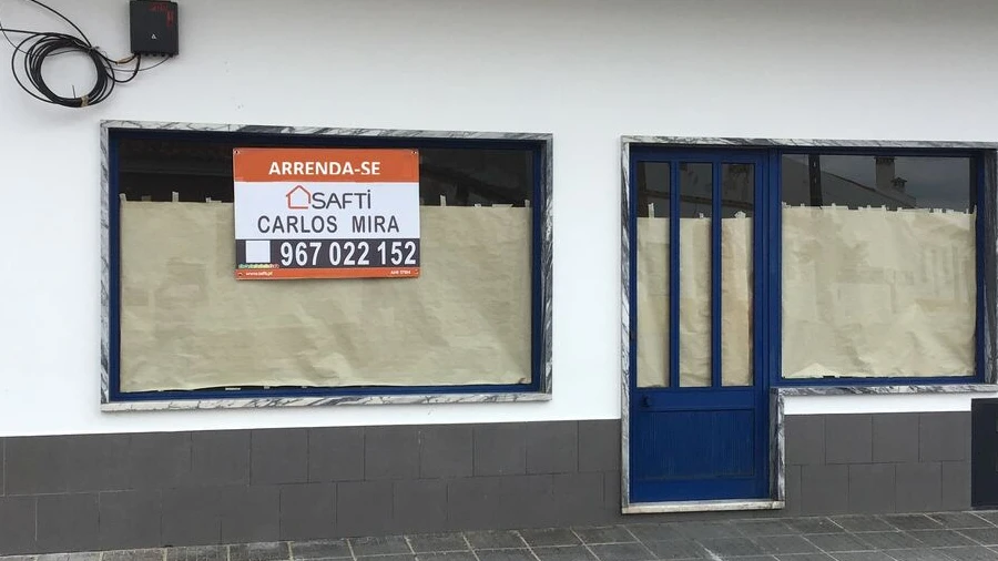 Loja para Arrendamento em Pego