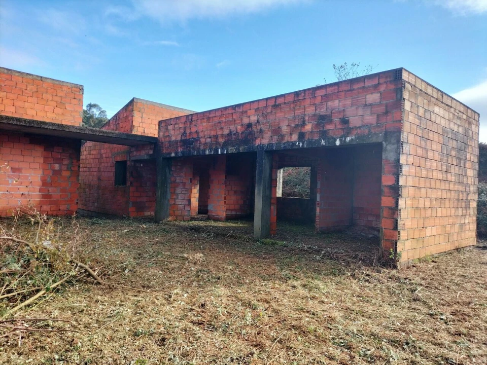 Moradia T3 para Venda em Cornes Foto 12