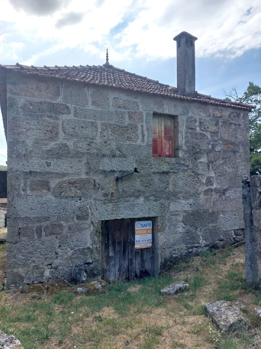 Moradia T2 para Venda em São Paio Foto 3