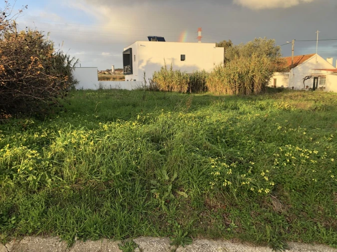 Terreno para Venda em Meia Via Foto 1