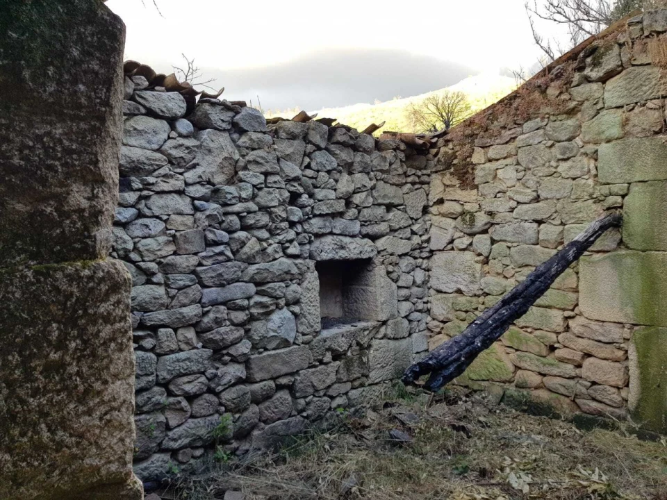 Quinta T2 para Venda em Folgosinho Foto 2