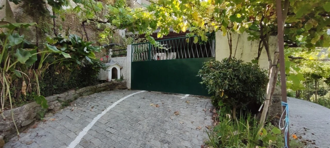 Moradia T4 para Venda em Cristoval Foto 5