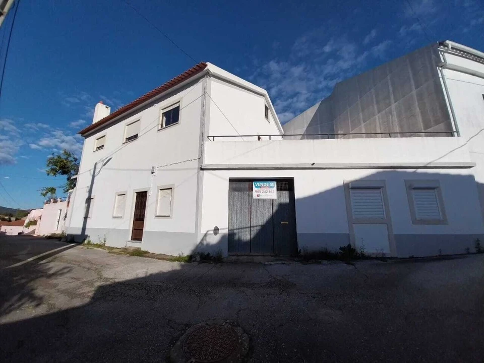 Moradia T2 para Venda em Assentiz Foto 8