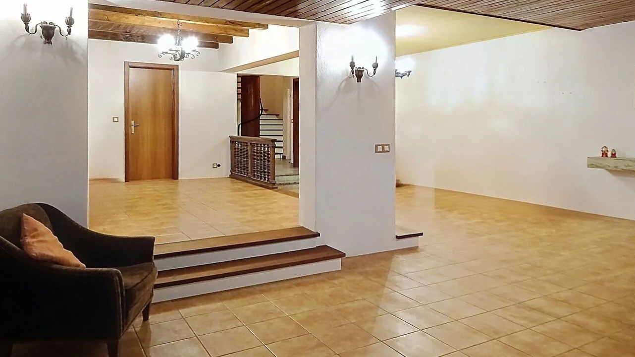 Moradia T6 para Venda em Oeiras e São Julião da Barra, Paço de Arcos e Caxias Foto 8