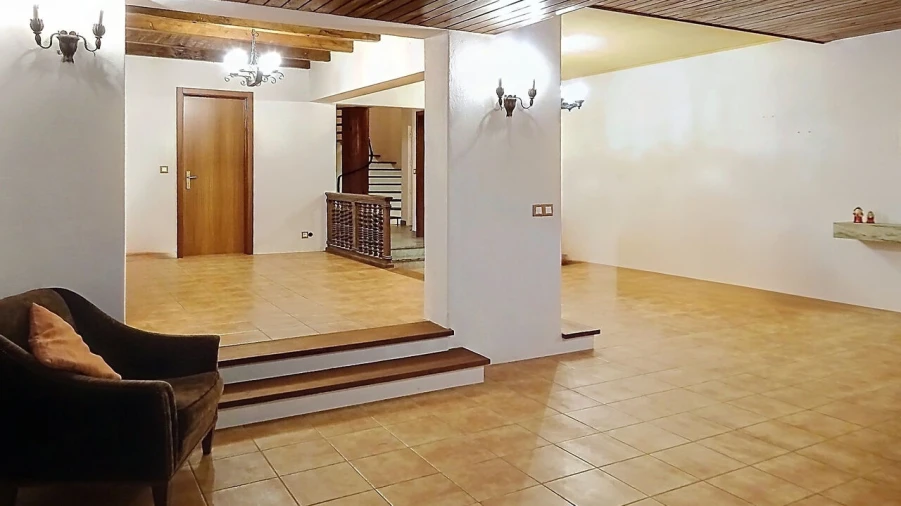 Moradia T6 para Venda em Oeiras e São Julião da Barra, Paço de Arcos e Caxias Foto 8