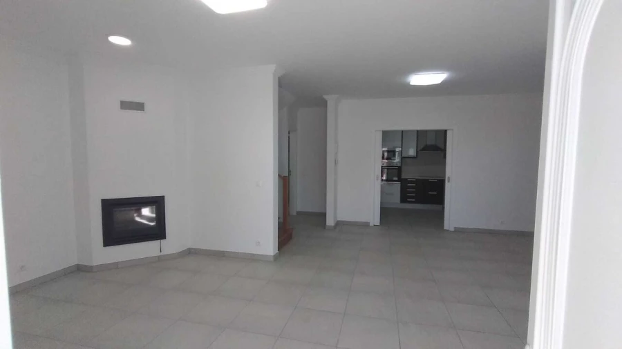 Moradia T3 para Venda em Ericeira Foto 11