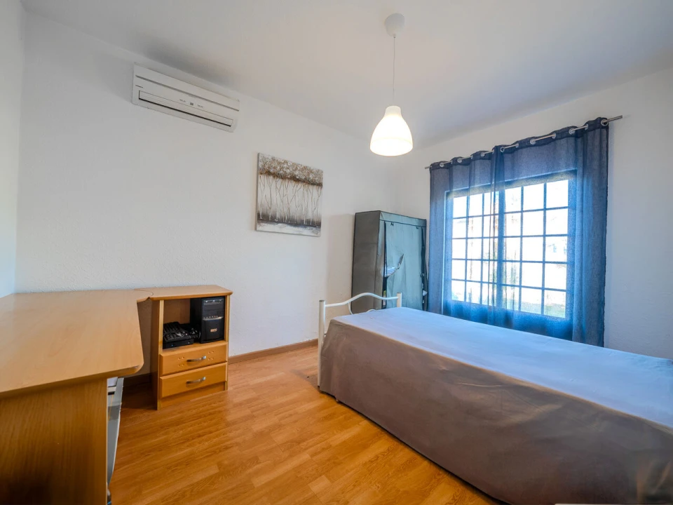 Moradia T5 para Venda em Carriço Foto 36