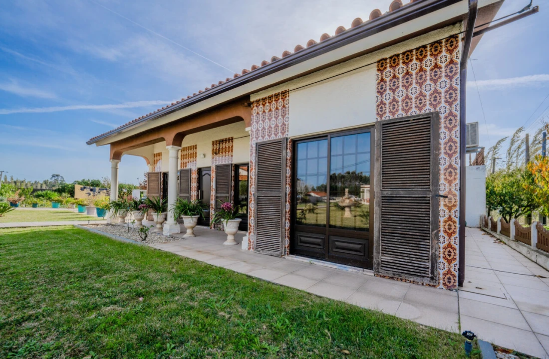 Moradia T5 para Venda em Carriço Foto 58