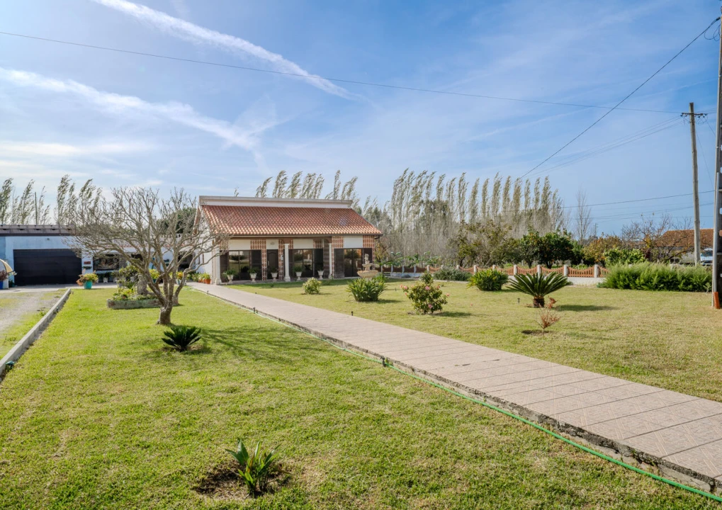 Moradia T5 para Venda em Carriço Foto 59