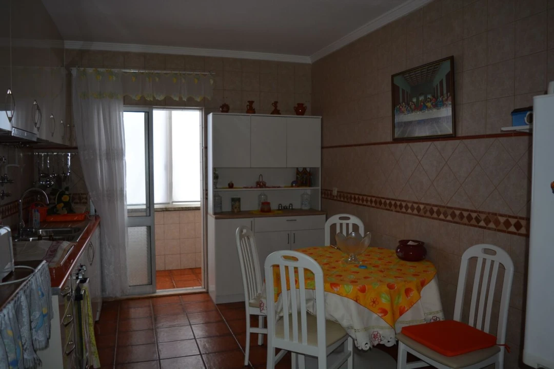 Moradia T5 para Venda em Guarda Foto 2