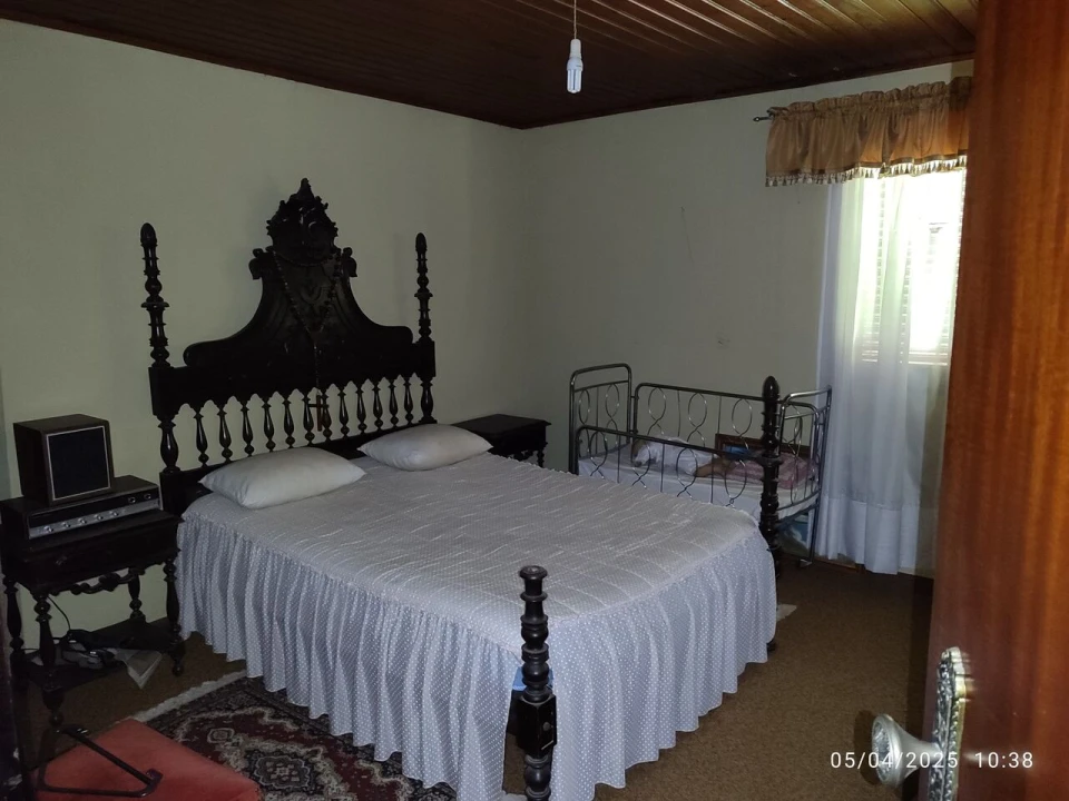 Moradia T4 para Venda em Cristoval Foto 9