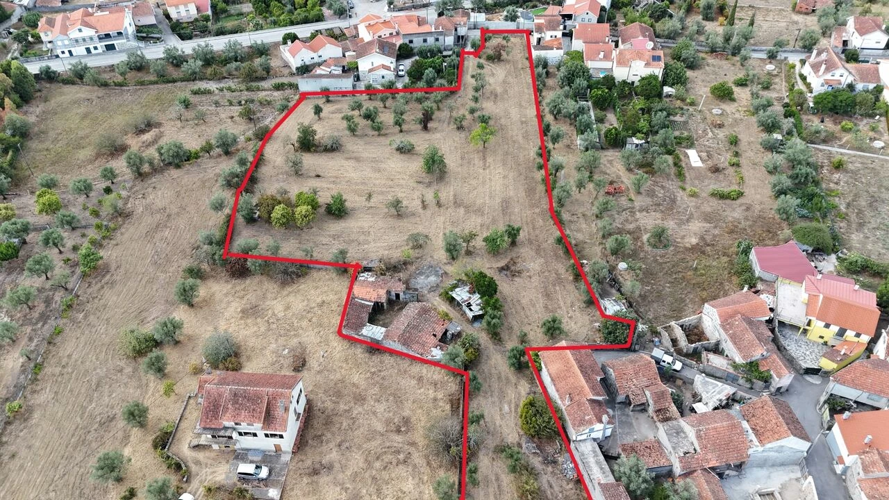 Quinta T3 para Venda em Lapa do Lobo Foto 12