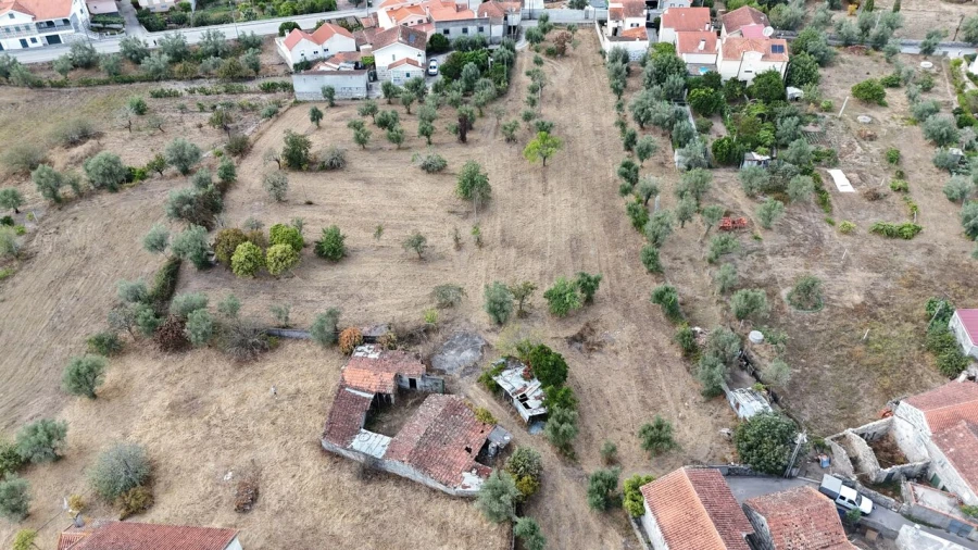 Quinta T3 para Venda em Lapa do Lobo Foto 13