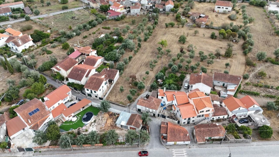 Quinta T3 para Venda em Lapa do Lobo Foto 17