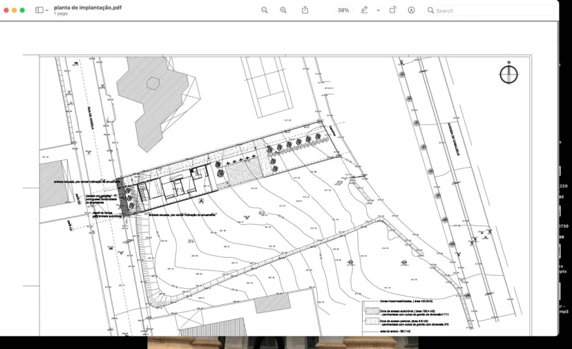 Terreno para Venda em São João da Madeira Foto 3