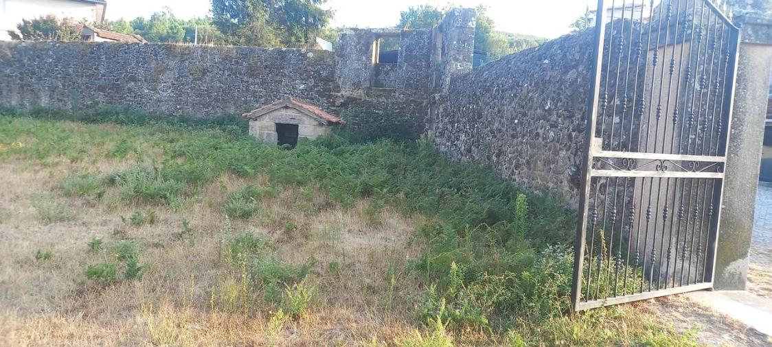 Moradia T10 para Venda em Longos Vales Foto 10