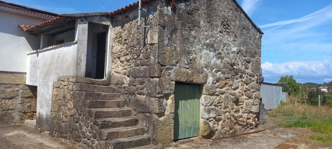 Moradia T2 para Venda em Ganfei Foto 5